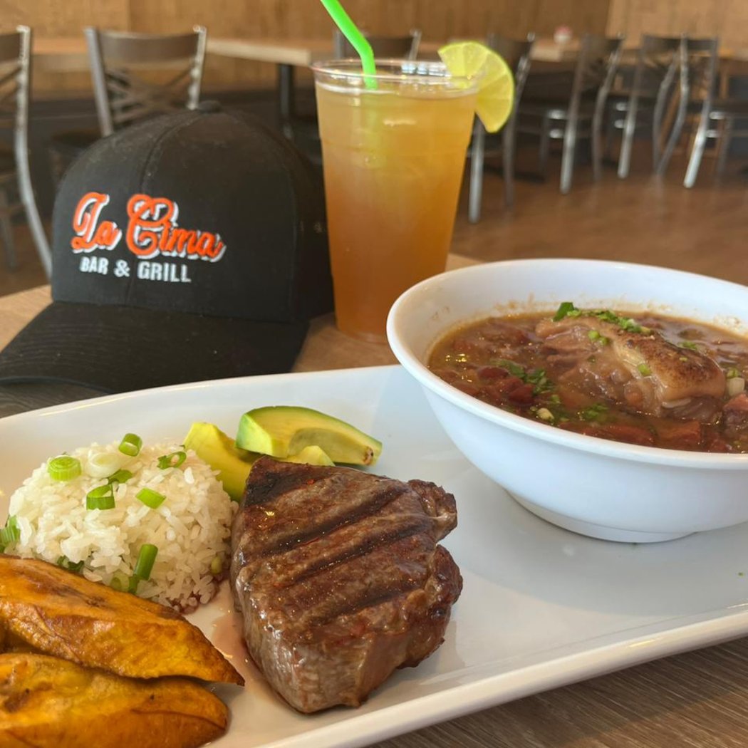 La Cima Grill Bar 3