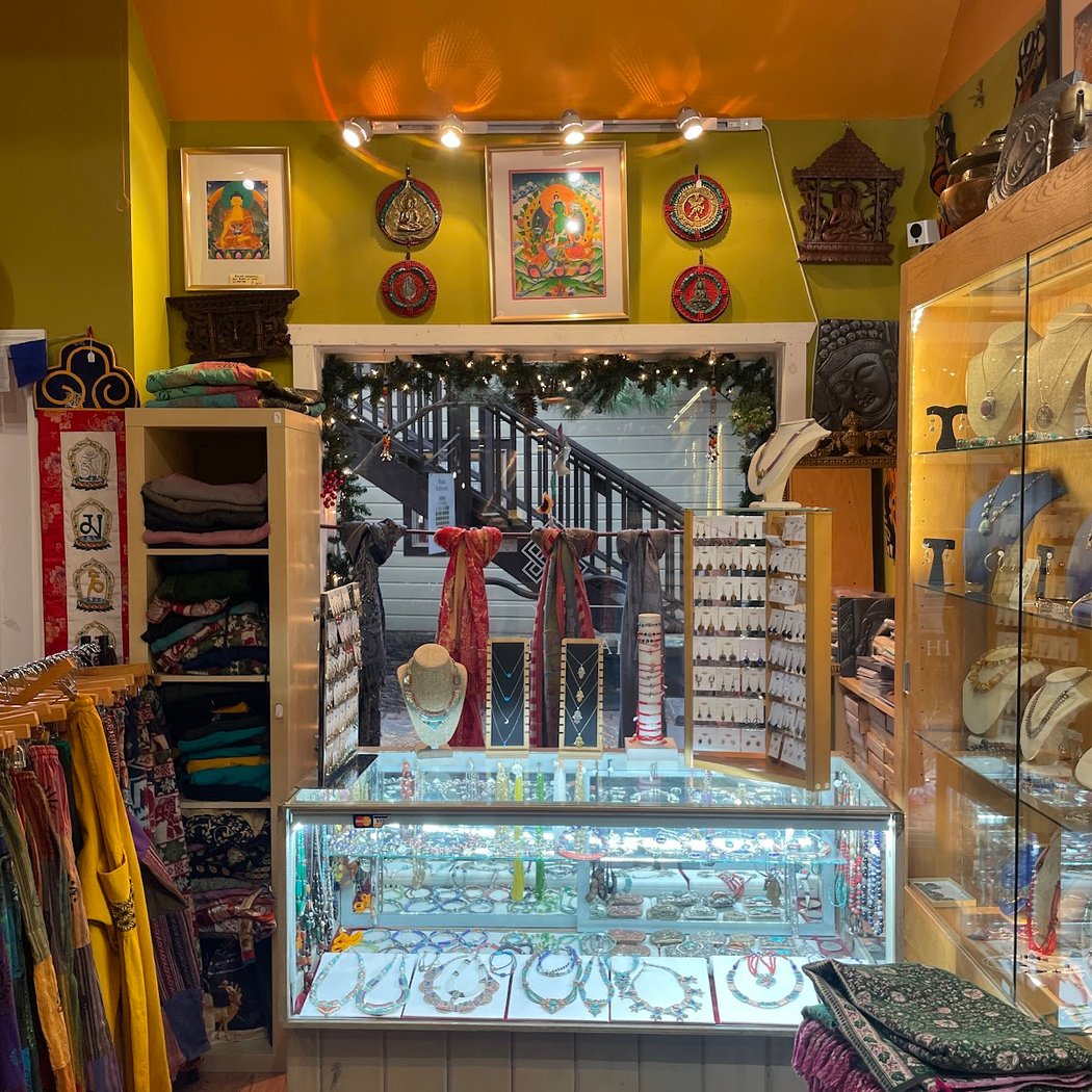Himalayan Arts Gift Shop 1