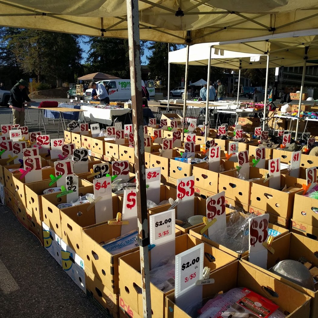 DeAnza College Flea Market 3