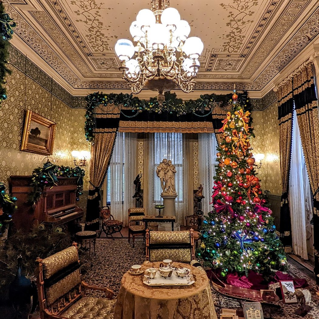 Glenview Mansion 3