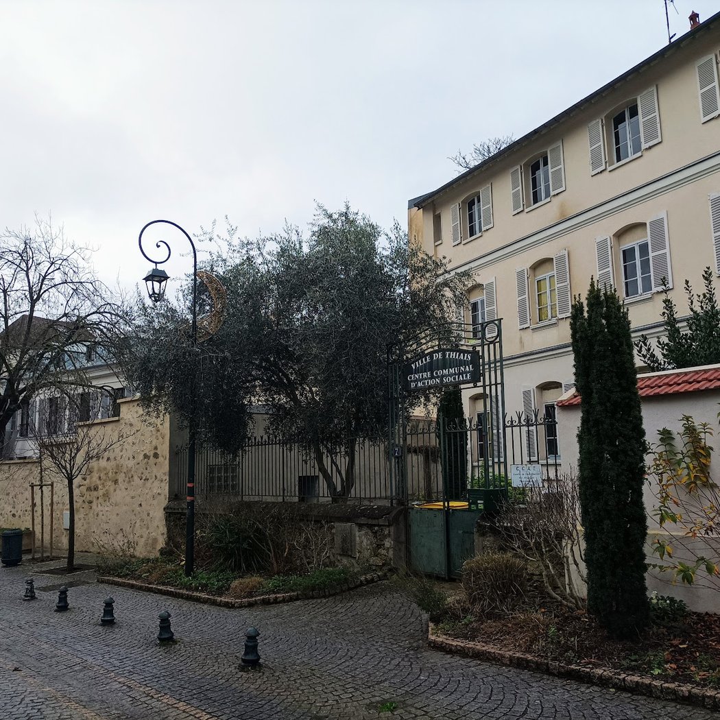Ville de Thiais Centre Communal d’Action Sociale 3