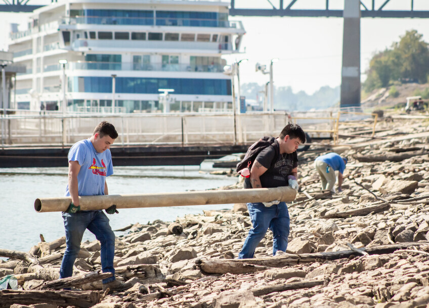 Arch Riverfront Cleanup 3