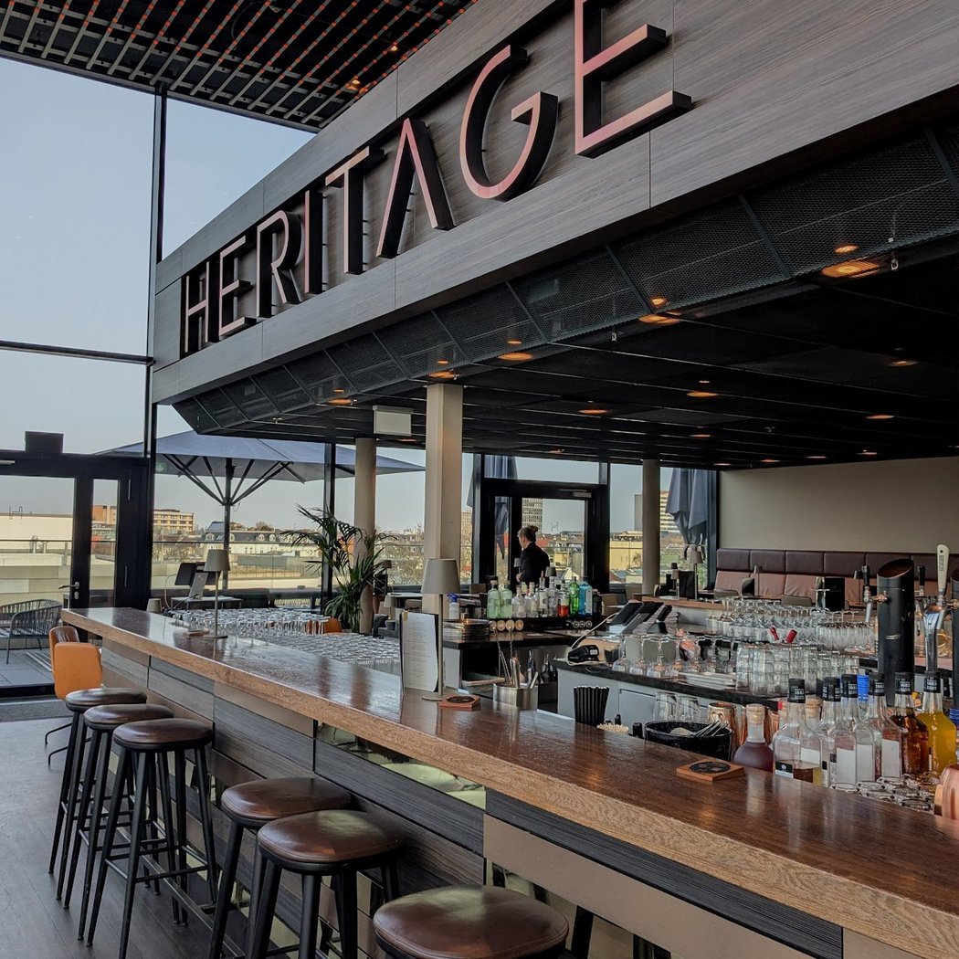 HERITAGE Rooftop Bar 3