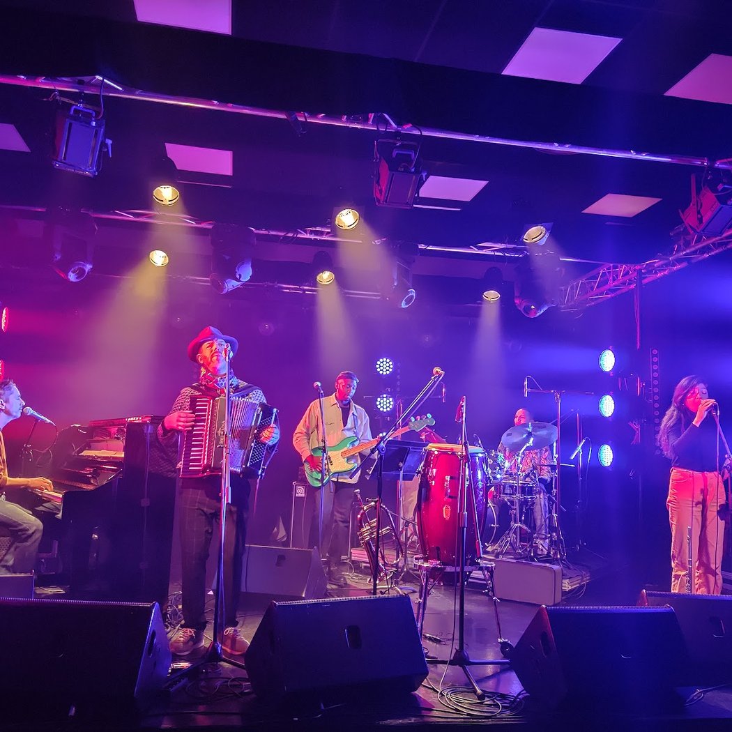 The Honnet Brothers + guests 1