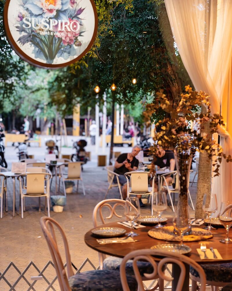 SUSPIRO. Tapas & Vinos 2