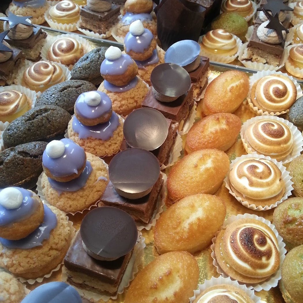 SAS rue de l'étoile pâtisserie 1