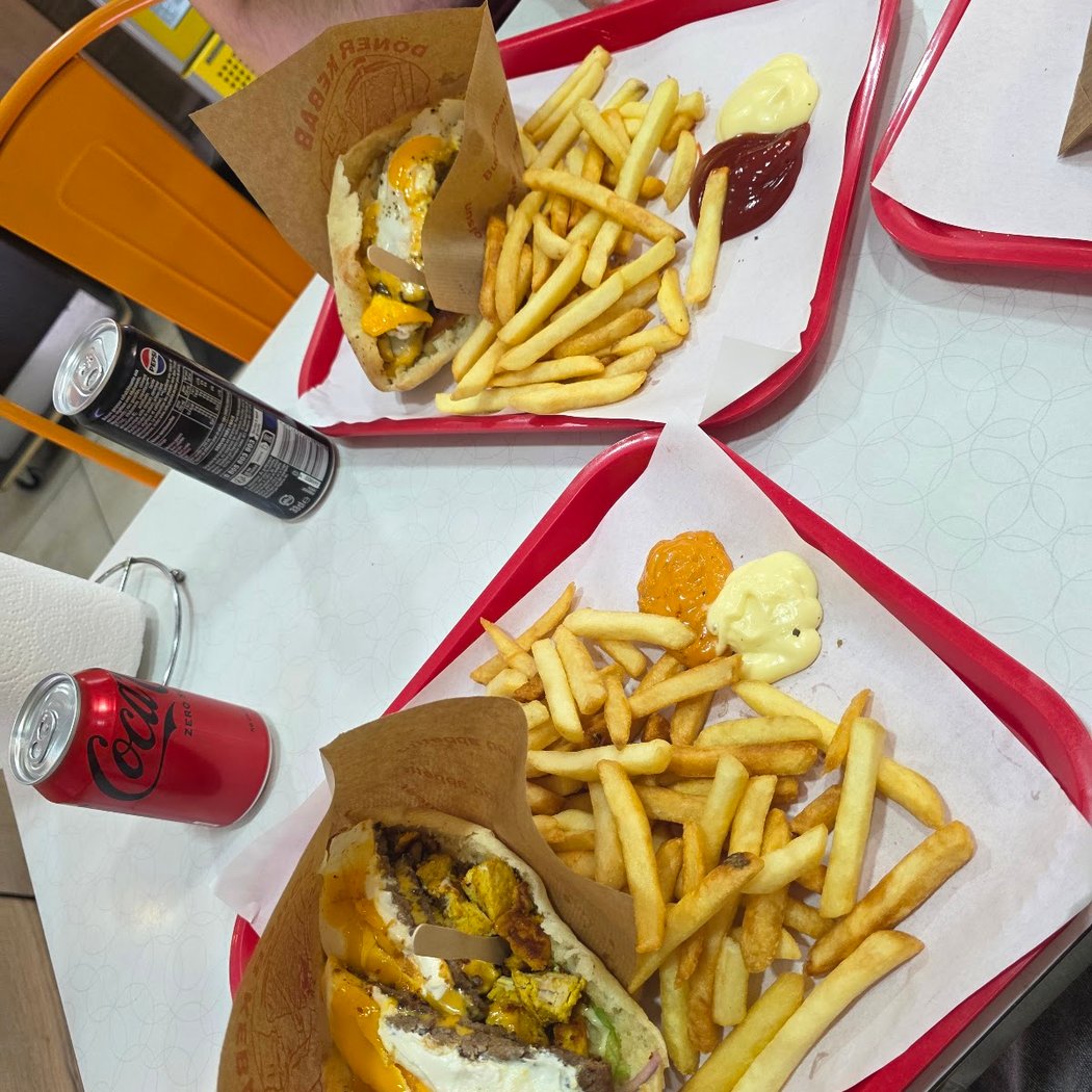 Meal Time 3