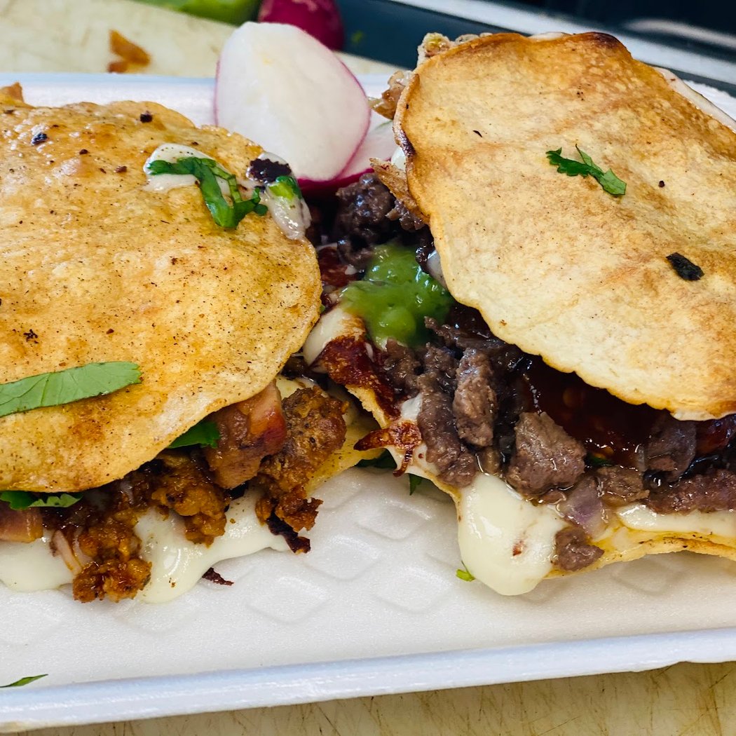 Taquitos La Bombonera 1