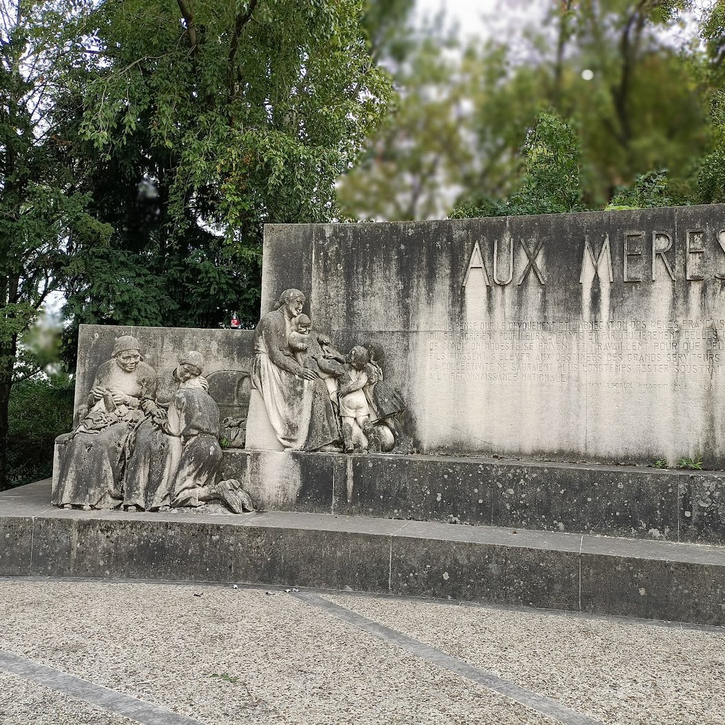 Jardin du Monument aux Mères Françaises 2