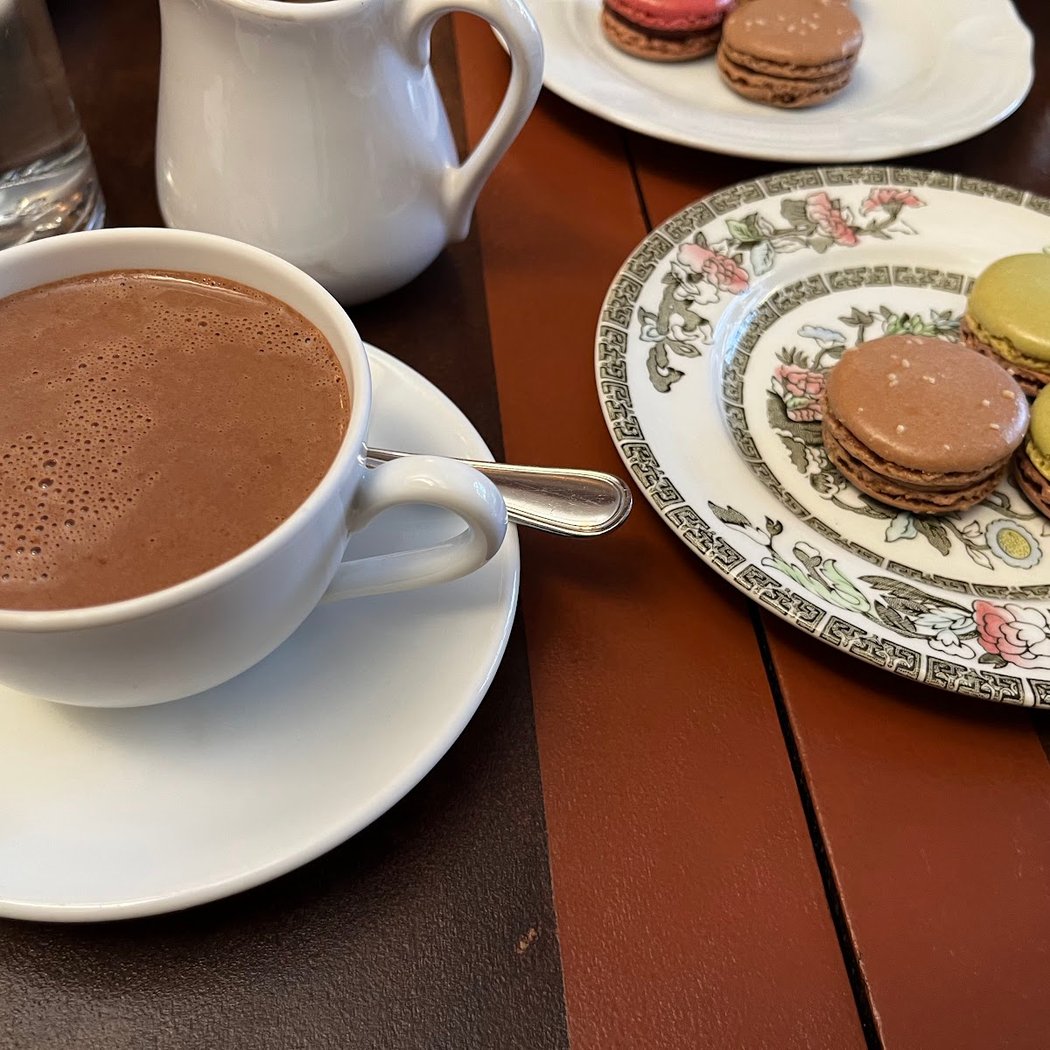 Café Pavane 1