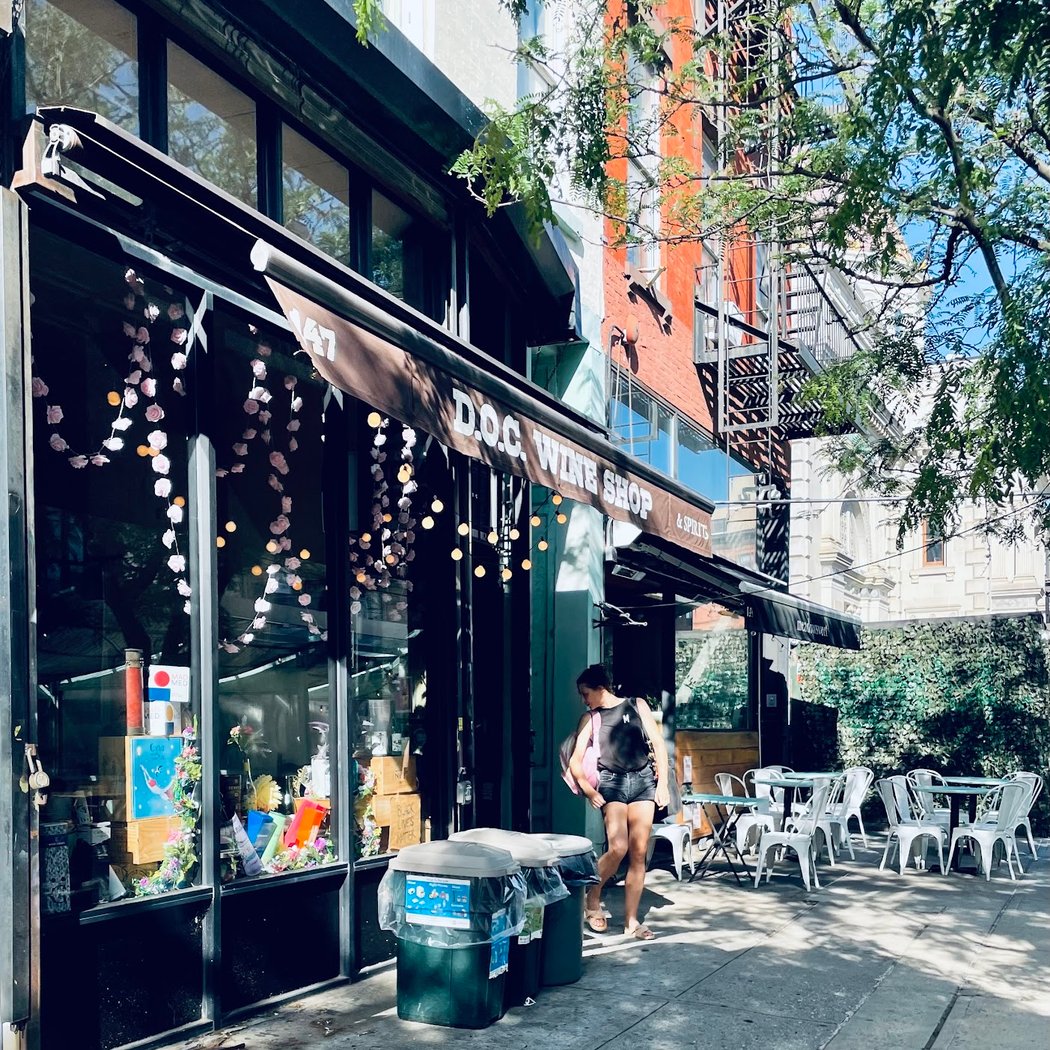D.O.C. Wine Shop 2
