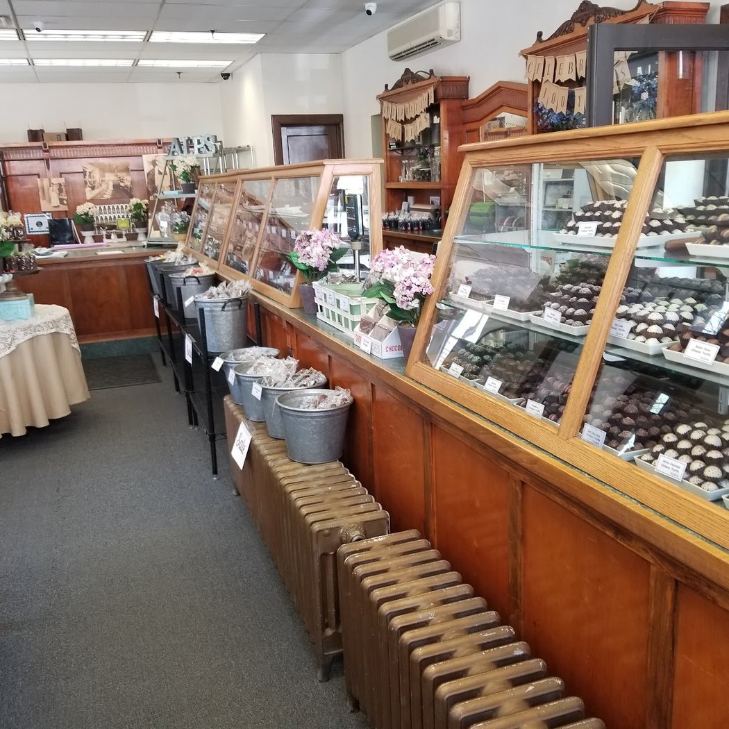 Alps Sweet Shop 3