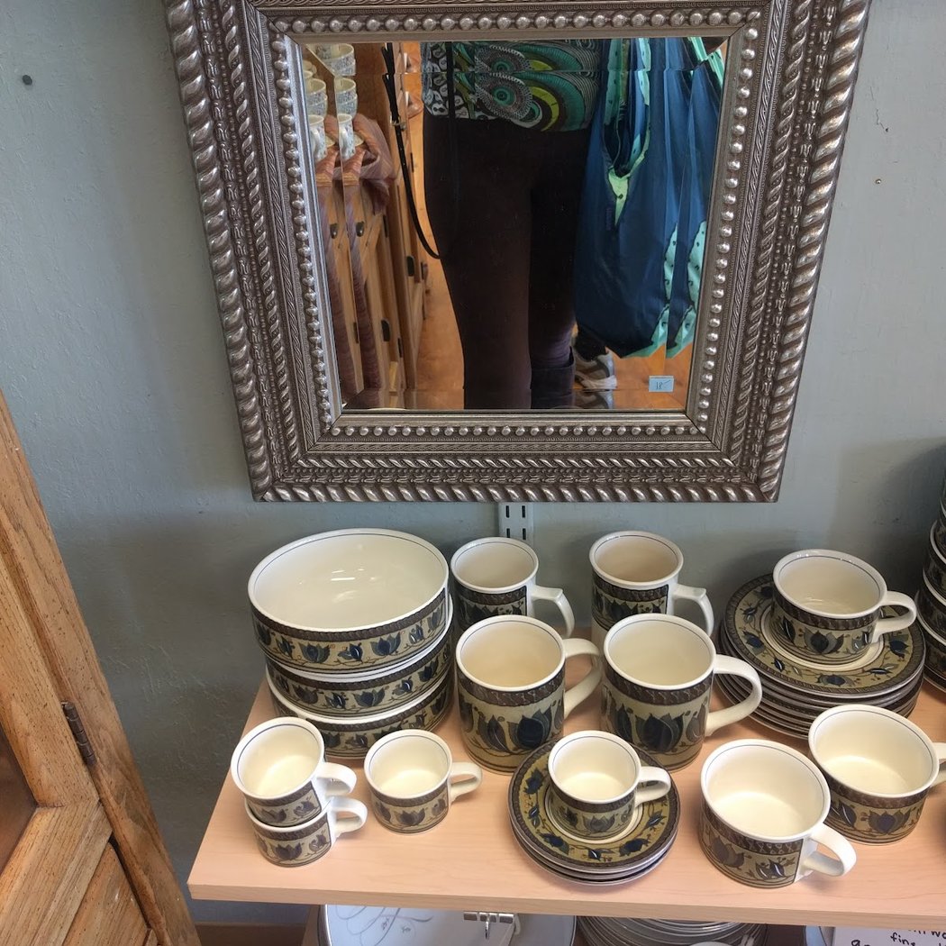 American Cancer Society Discovery Shop - Napa 3
