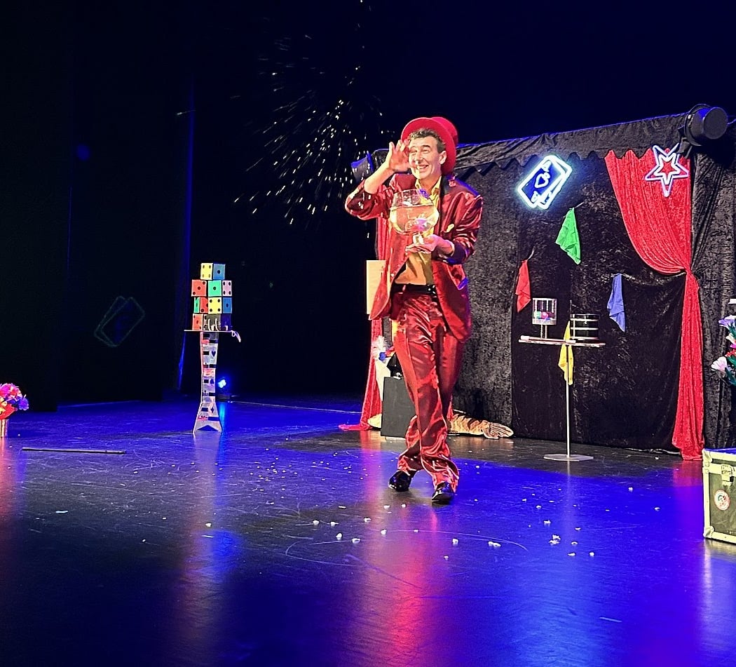 Magistick le magnifique magicien Humour Pays de la Loire Pro 2