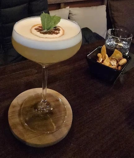 FIJI Tiki Bar 2
