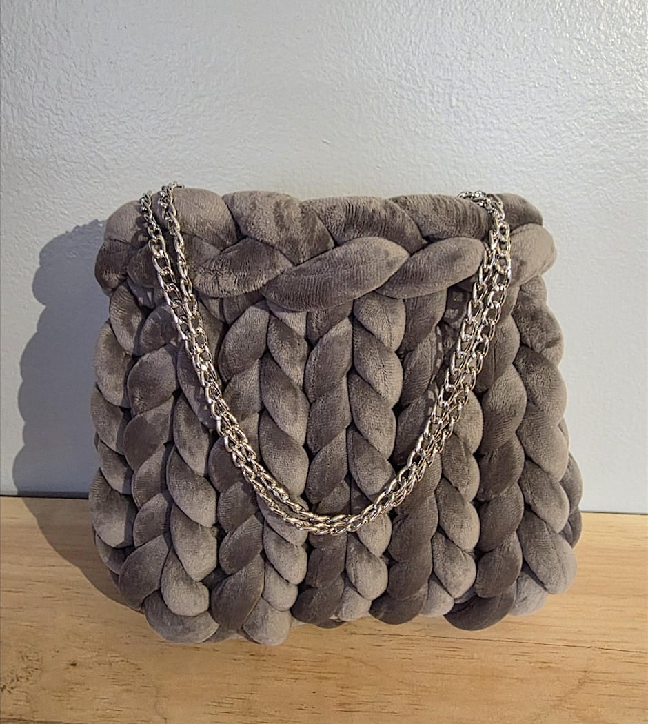 Chunky Knit Purse Workshop 3