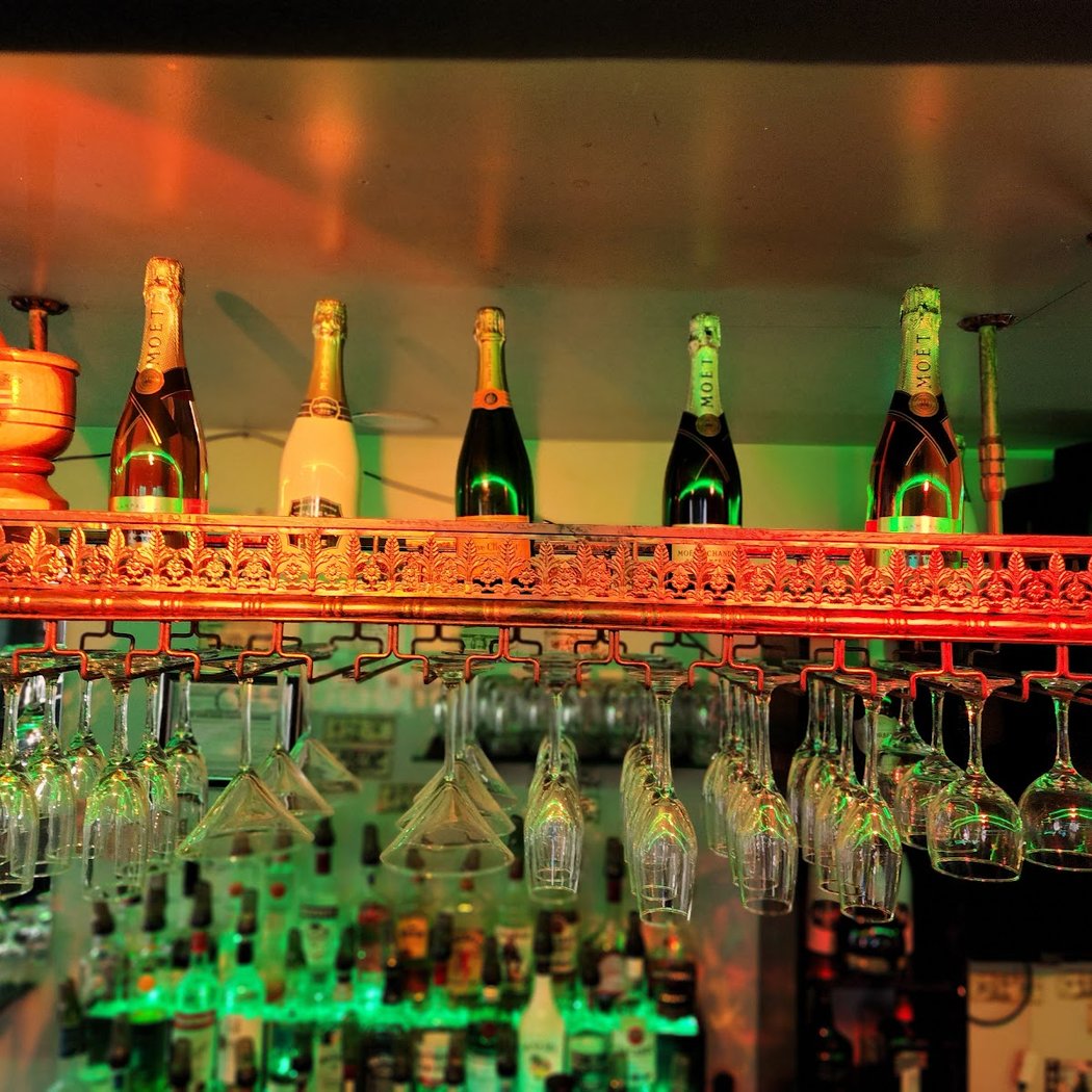 Archer's Lounge & Sports Bar 1