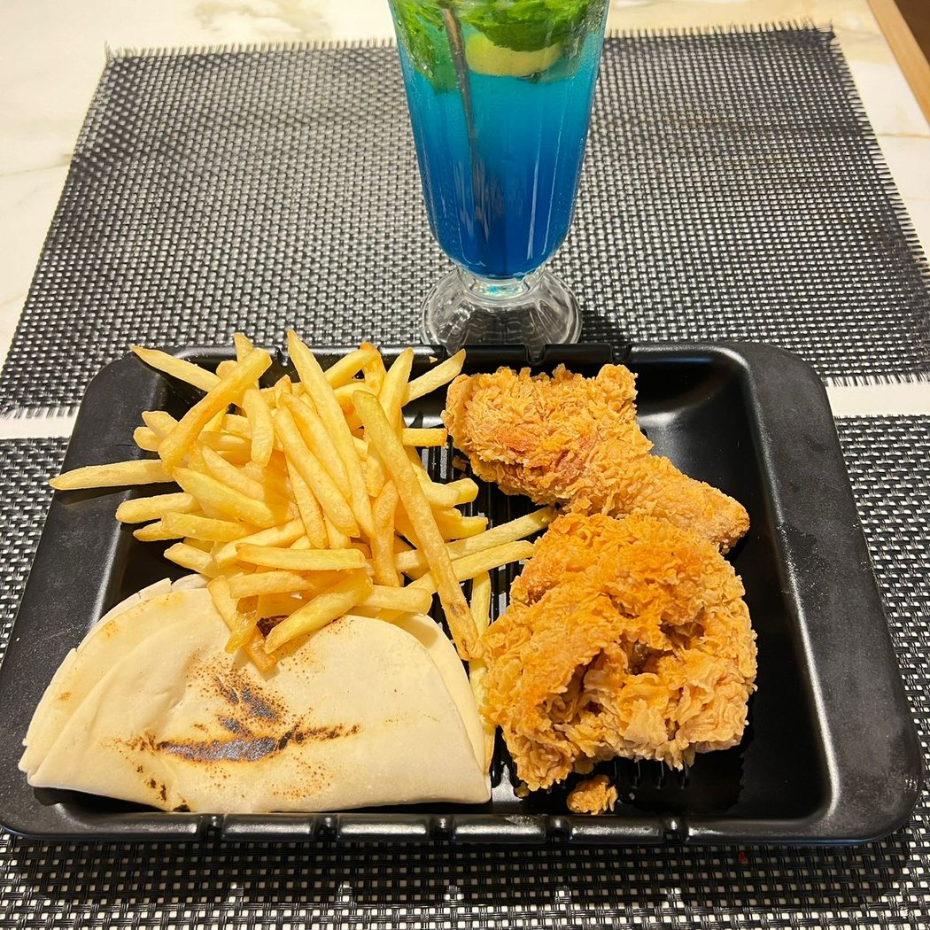 Shills Restaurant 3