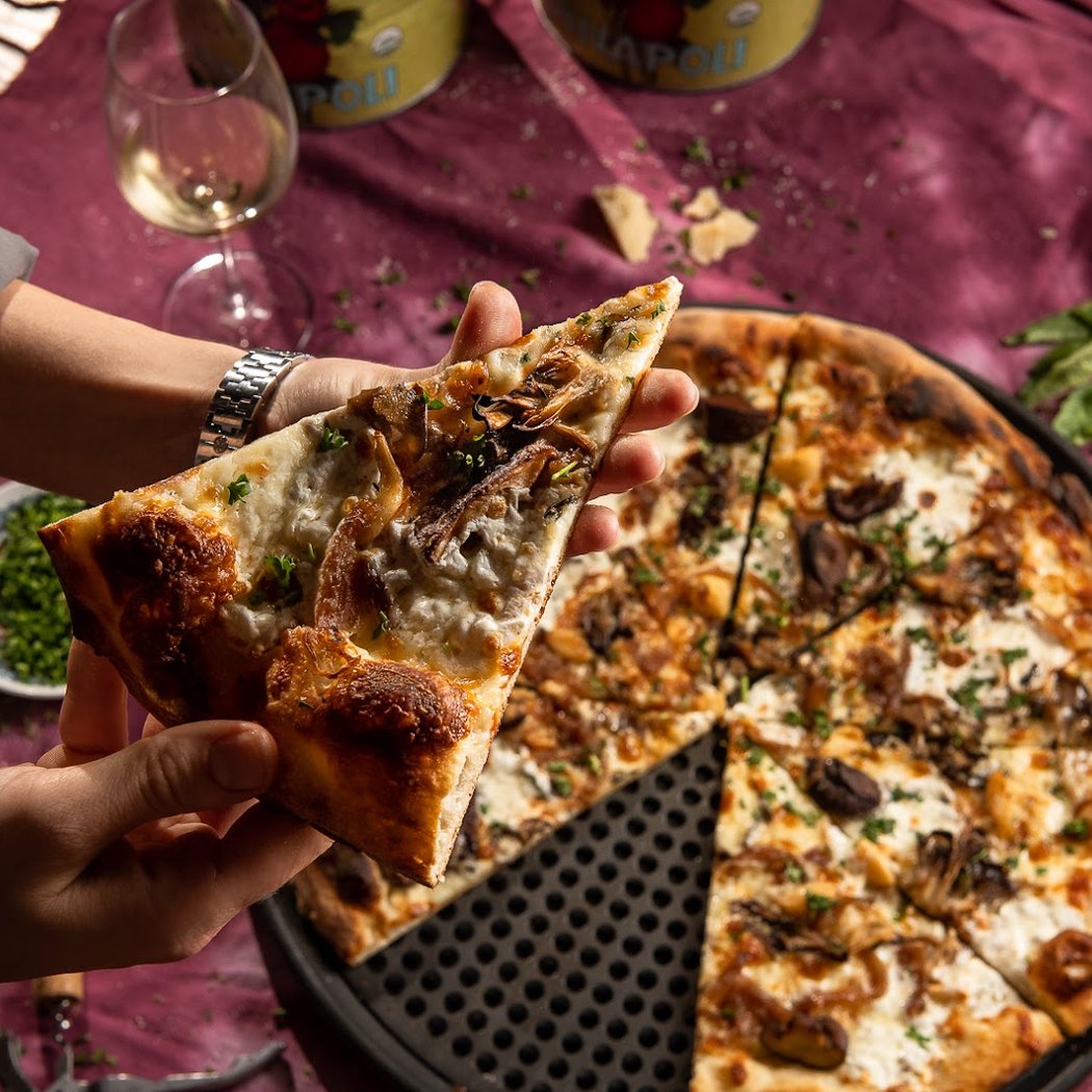 Eleventh Street Pizza – Downtown Miami