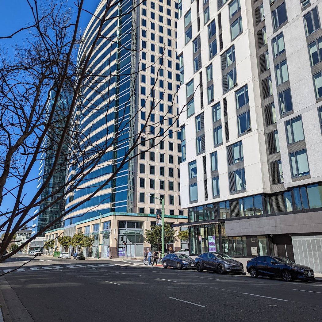 601 City Center 3