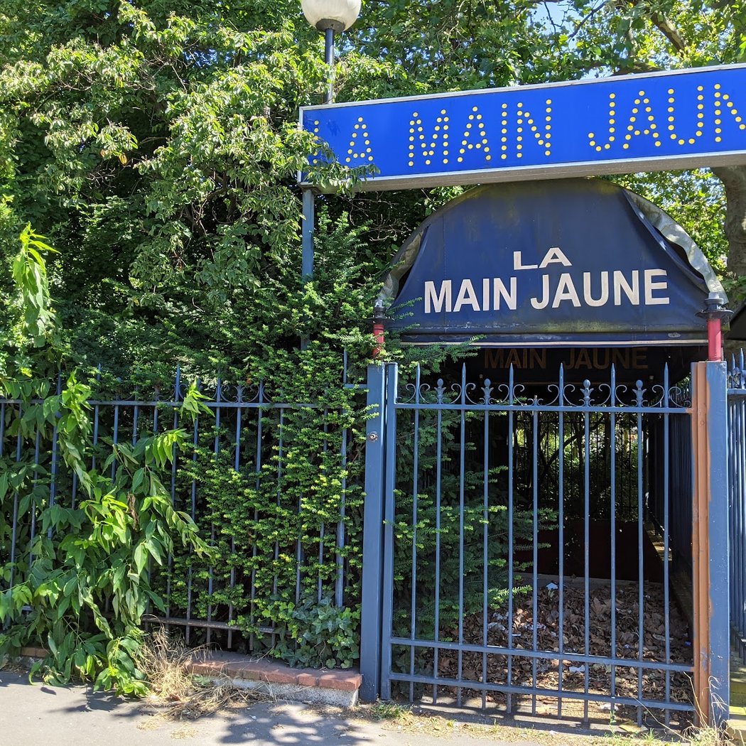 La Main Jaune 2