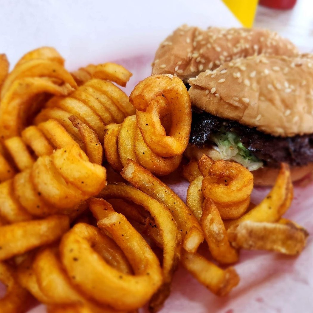 Roy's Squeeze Inn 1