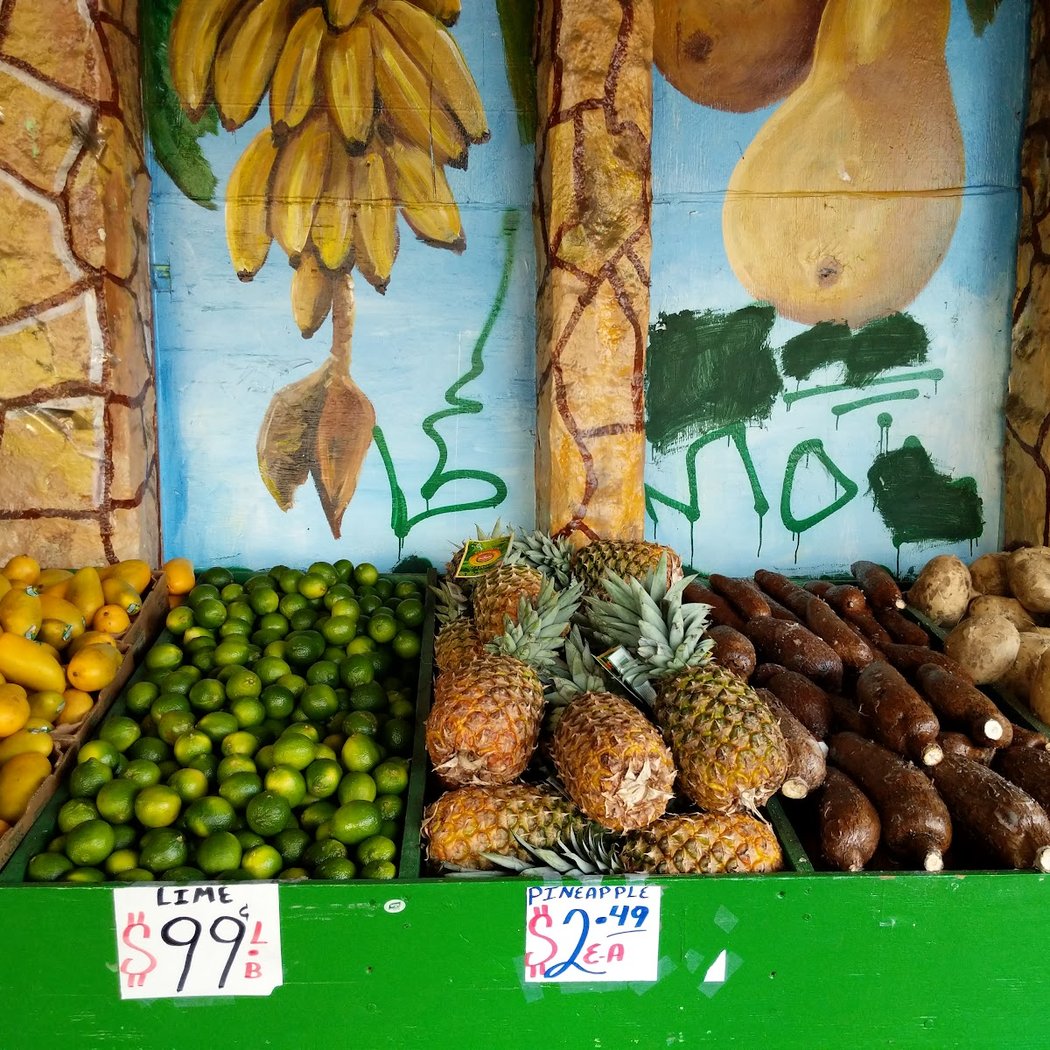 Los Hermanos Produce Market 1