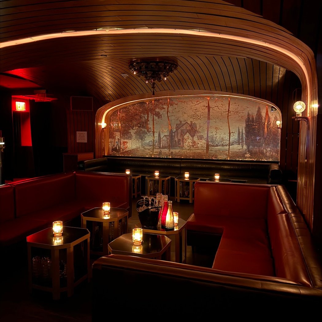 Little Sister Lounge 2