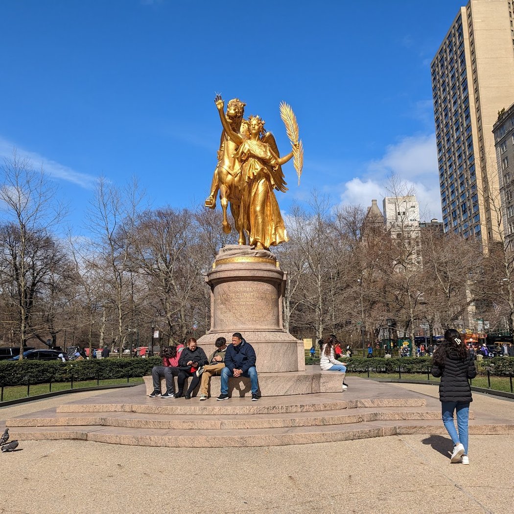 Grand Army Plaza 3