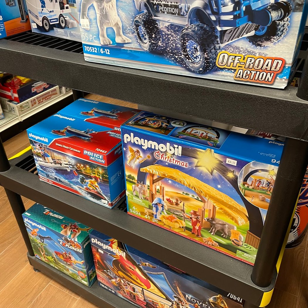 The Imperial Castle Toy Shop 3