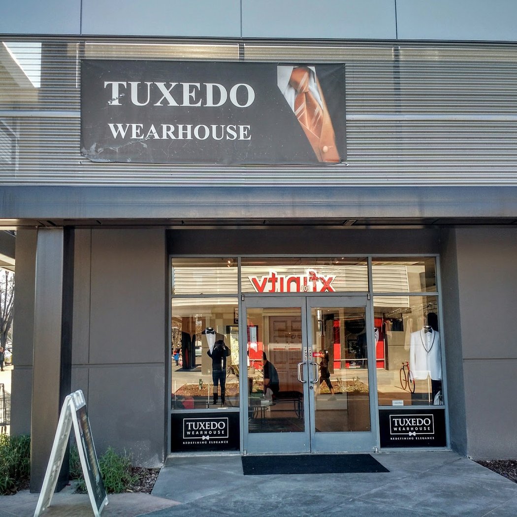Tuxedo Wearhouse 2