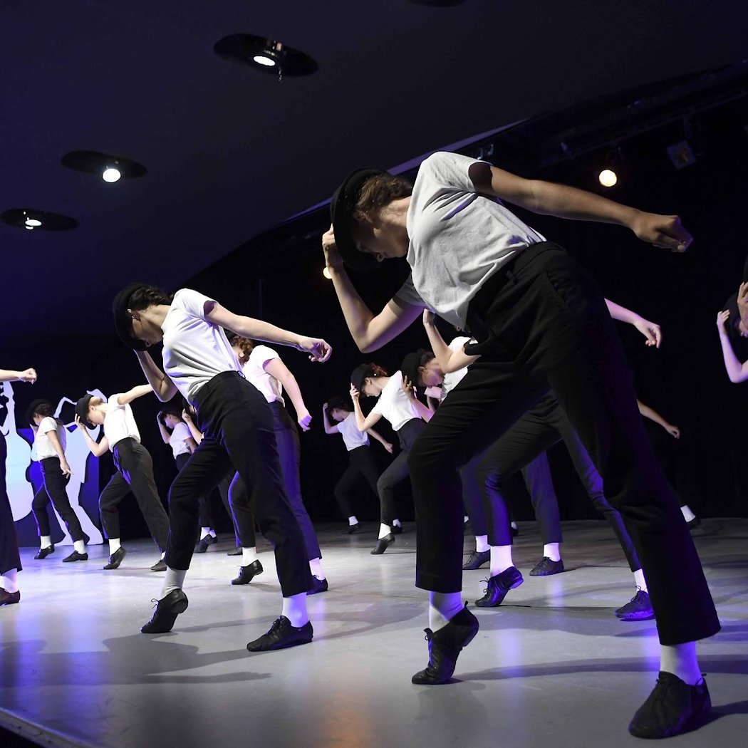 "Tous En Scène" Ballet School Paris 3 1