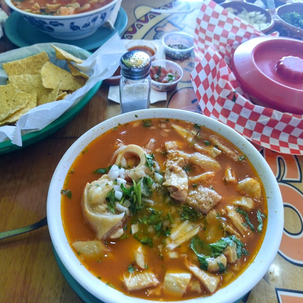 Los Cuates Taqueria 3