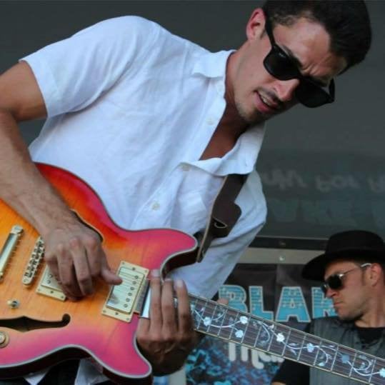 Jules Leyhe & The Family Jules ft Adam Miller 1