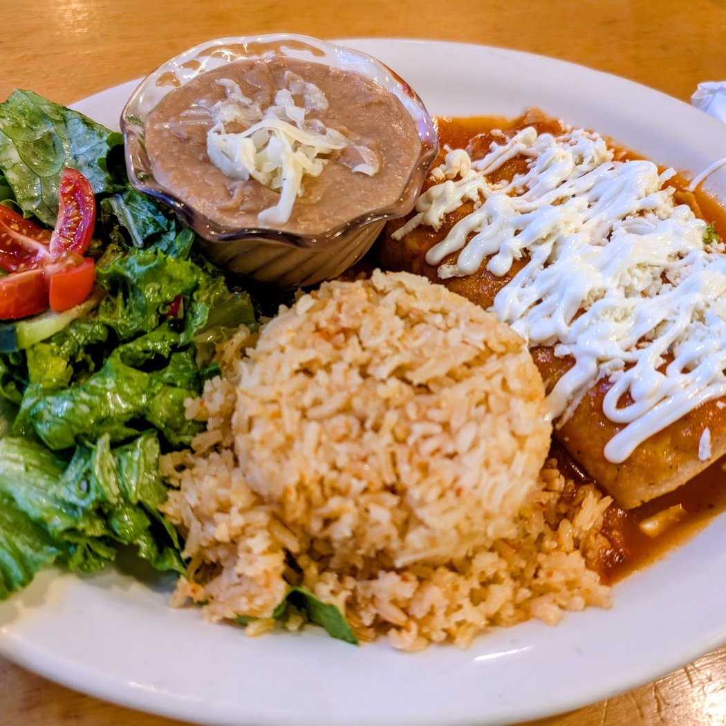Los Cantaros Taqueria 1