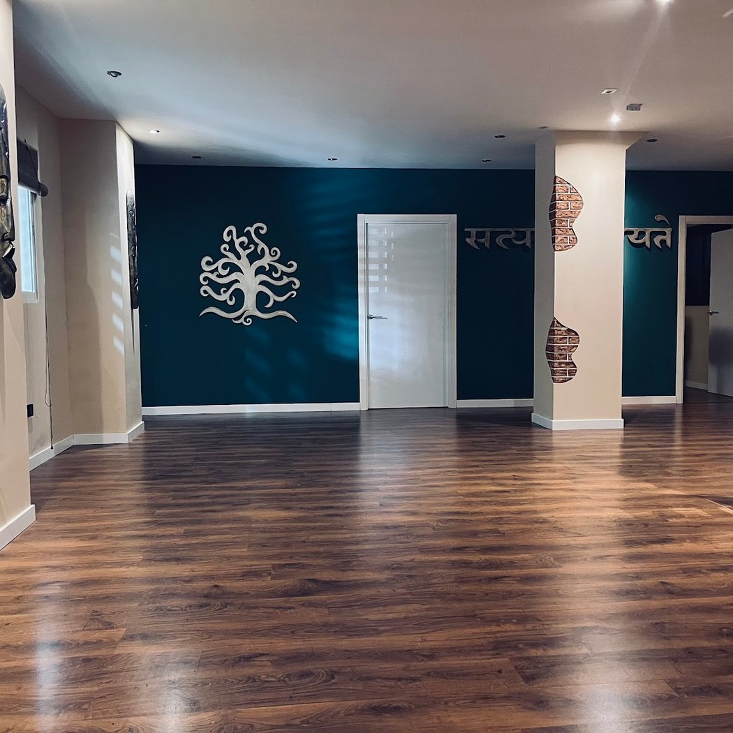 MonshadSevillaYoga 1