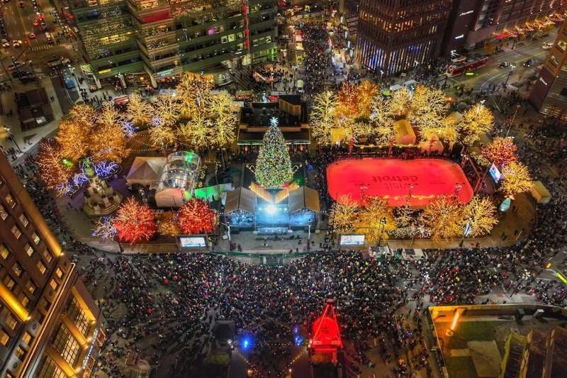 Annual Detroit Tree Lighting Ceremony 1