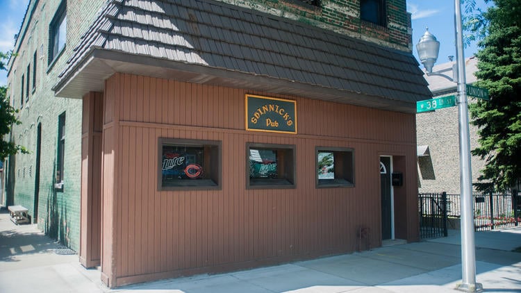 Shinnicks Pub 2
