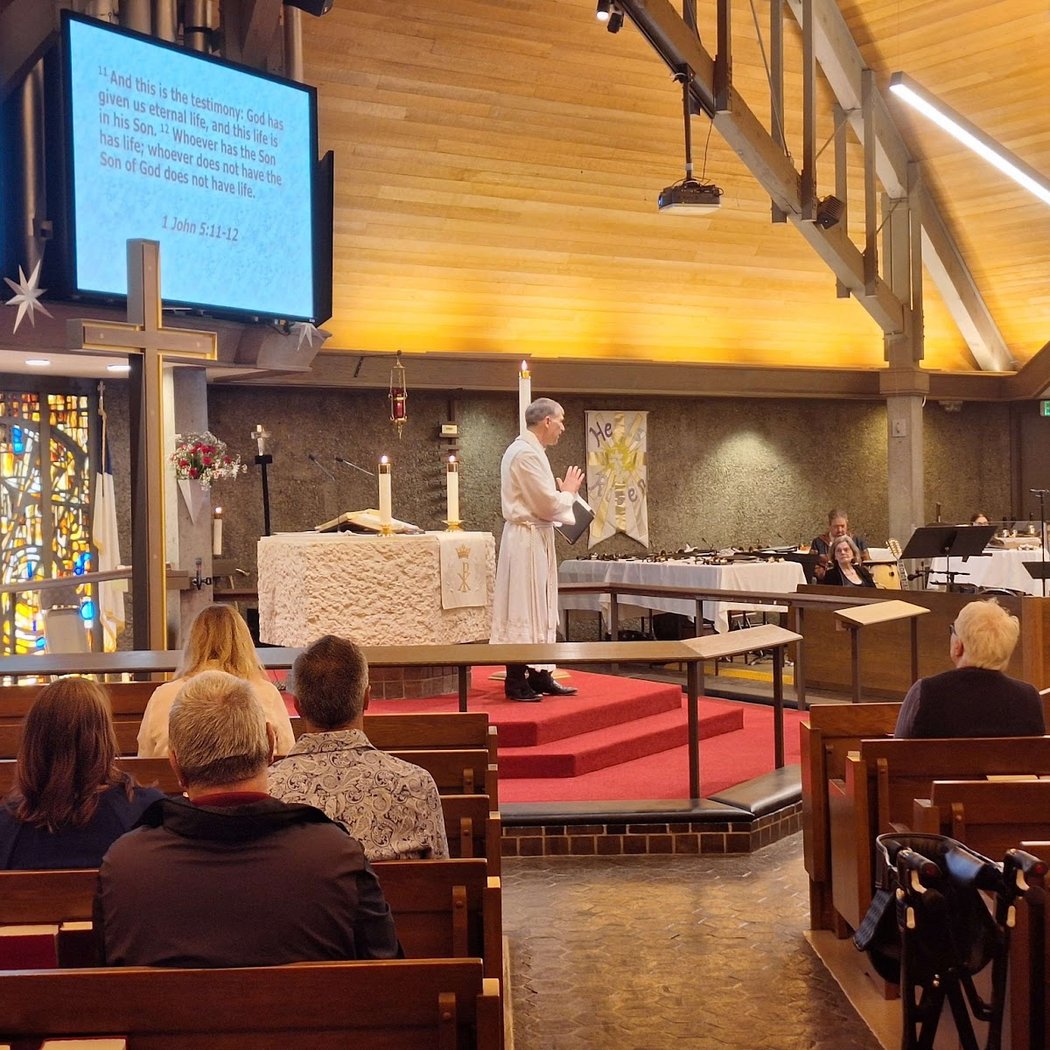 Holy Cross Lutheran Church 1