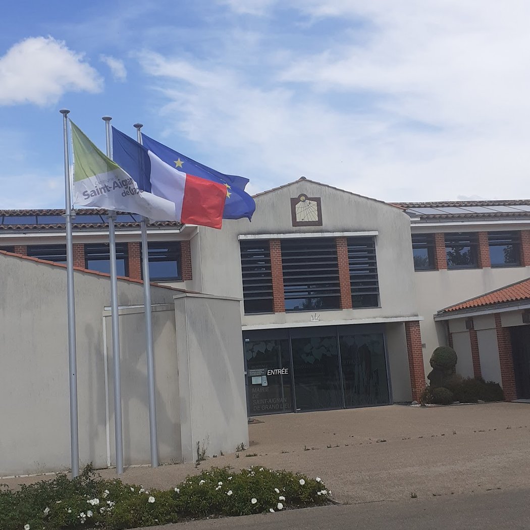 Mairie de Saint-Aignan de Grand Lieu 2