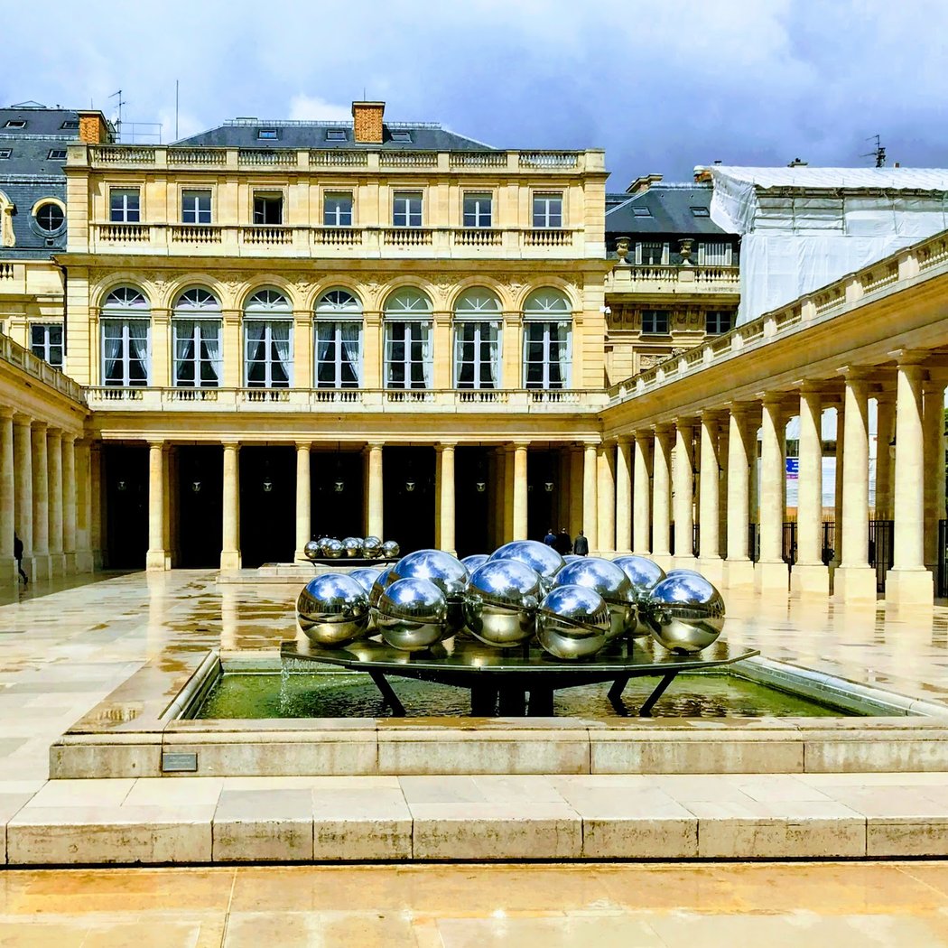 Acne Paper Palais Royal 1