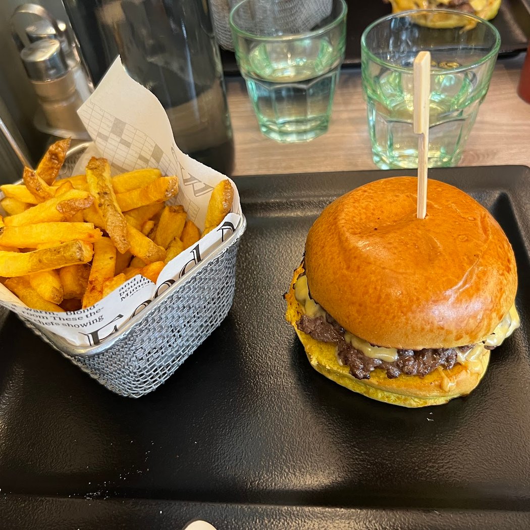 Le Butcher paris 8 | restaurant de smash burger halal 3