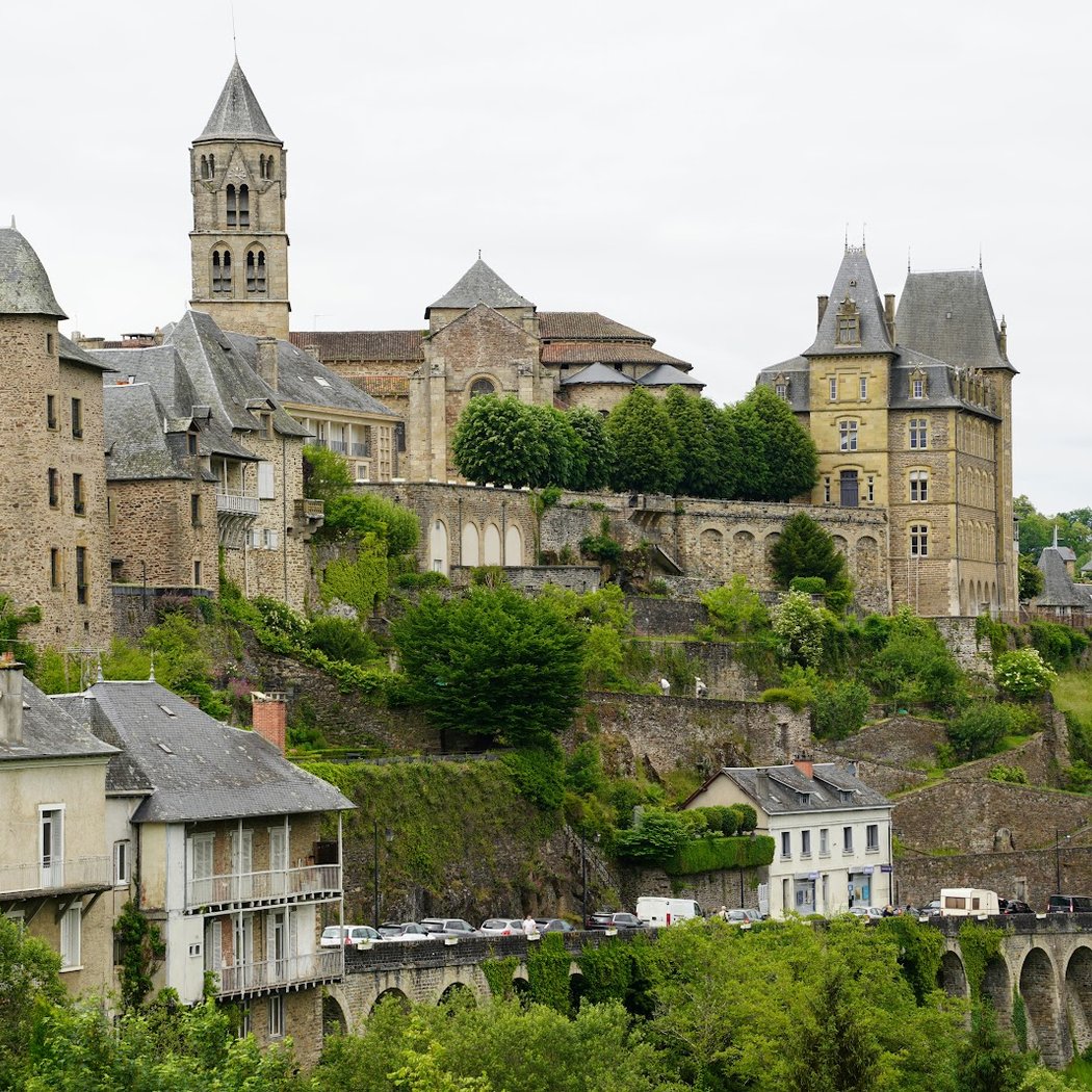 Uzerche 1
