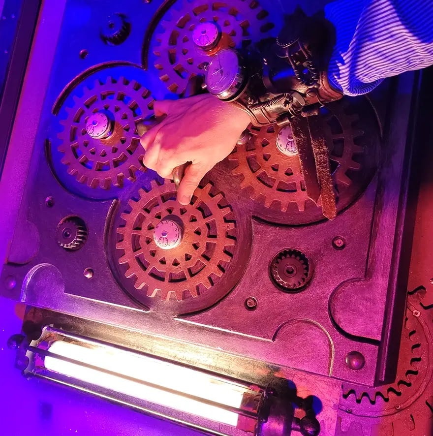 Qwest : Room Rush - Escape Game Paris 11ème 1