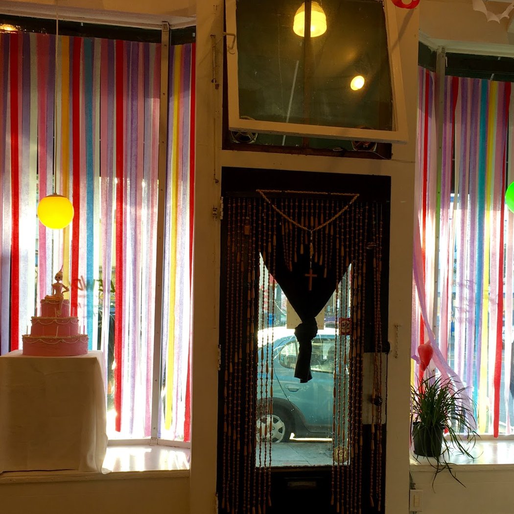 JOY Gallery & JOY Shop 3
