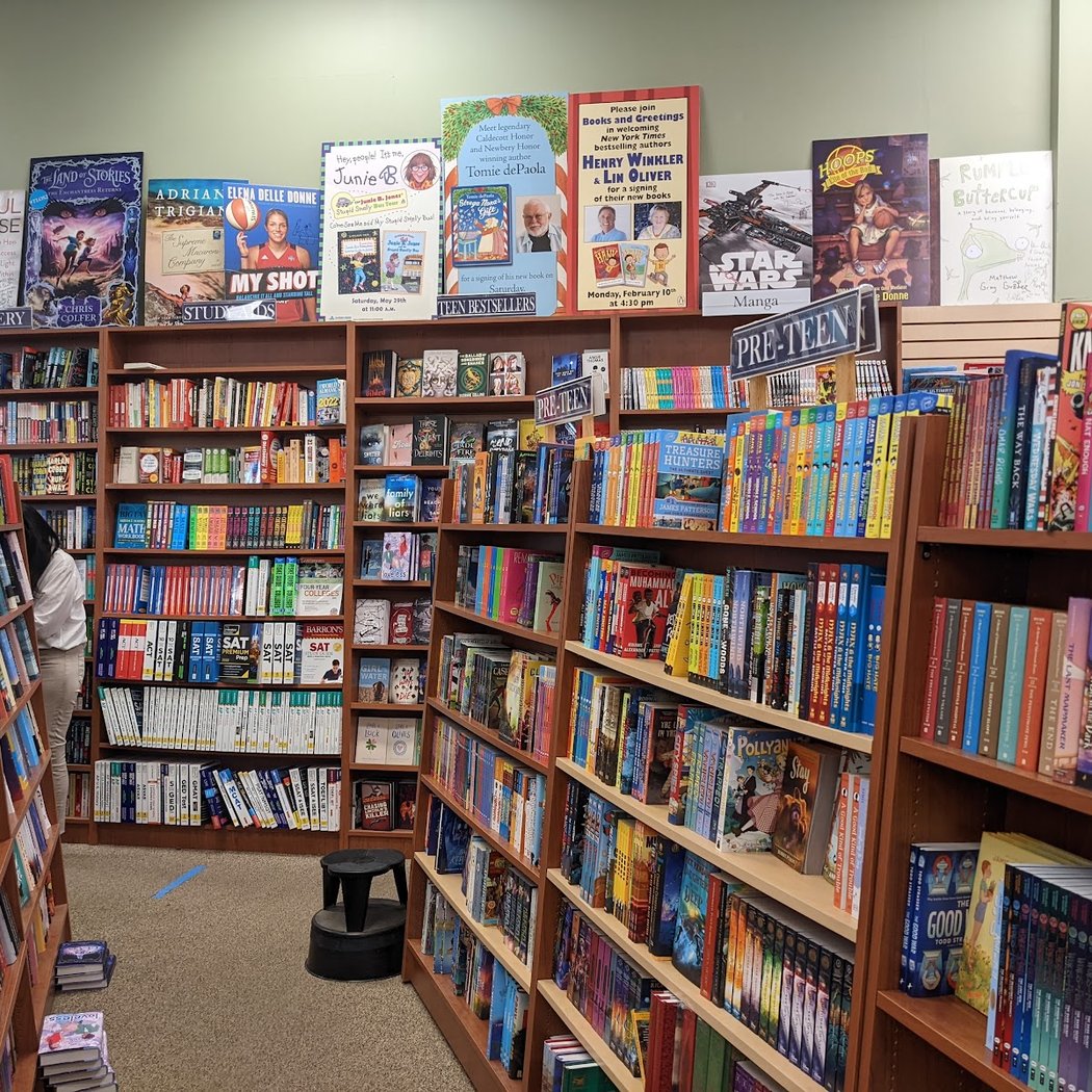 Books & Greetings 3