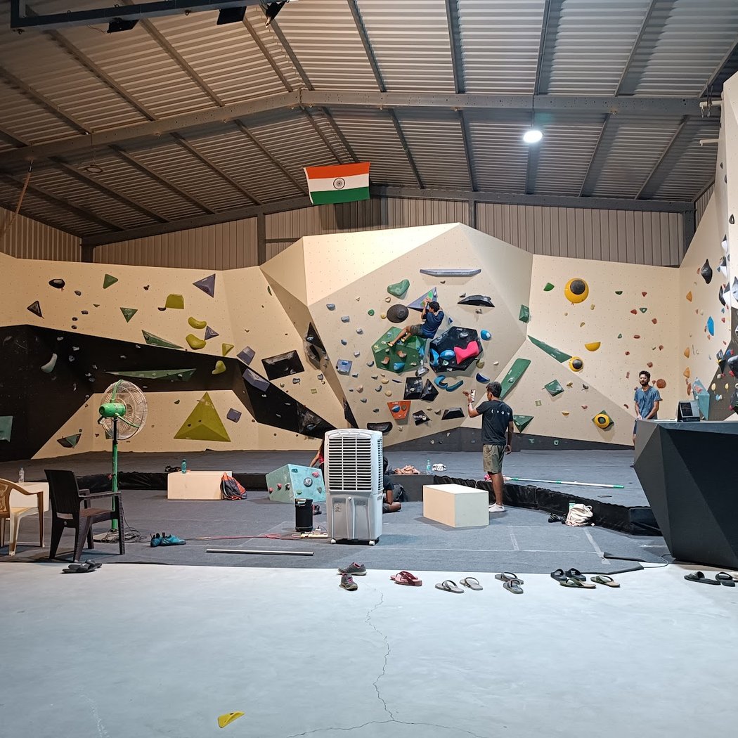Elevate :The Climbing Company 3