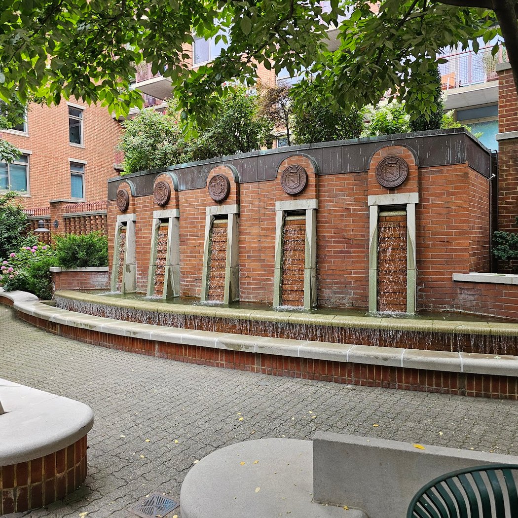 Washington Commons 1