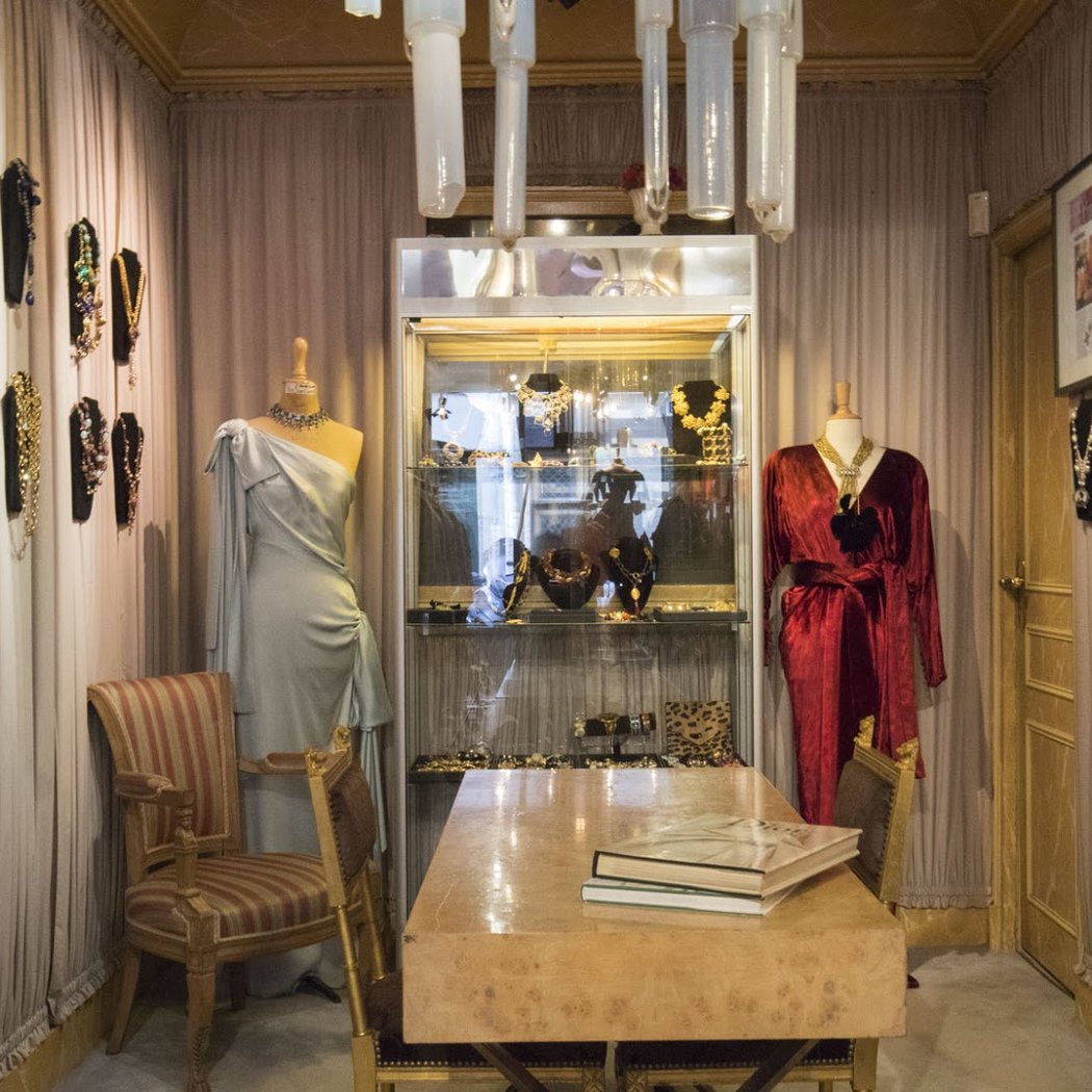Renaissance - Vintage Fashion Paris 2