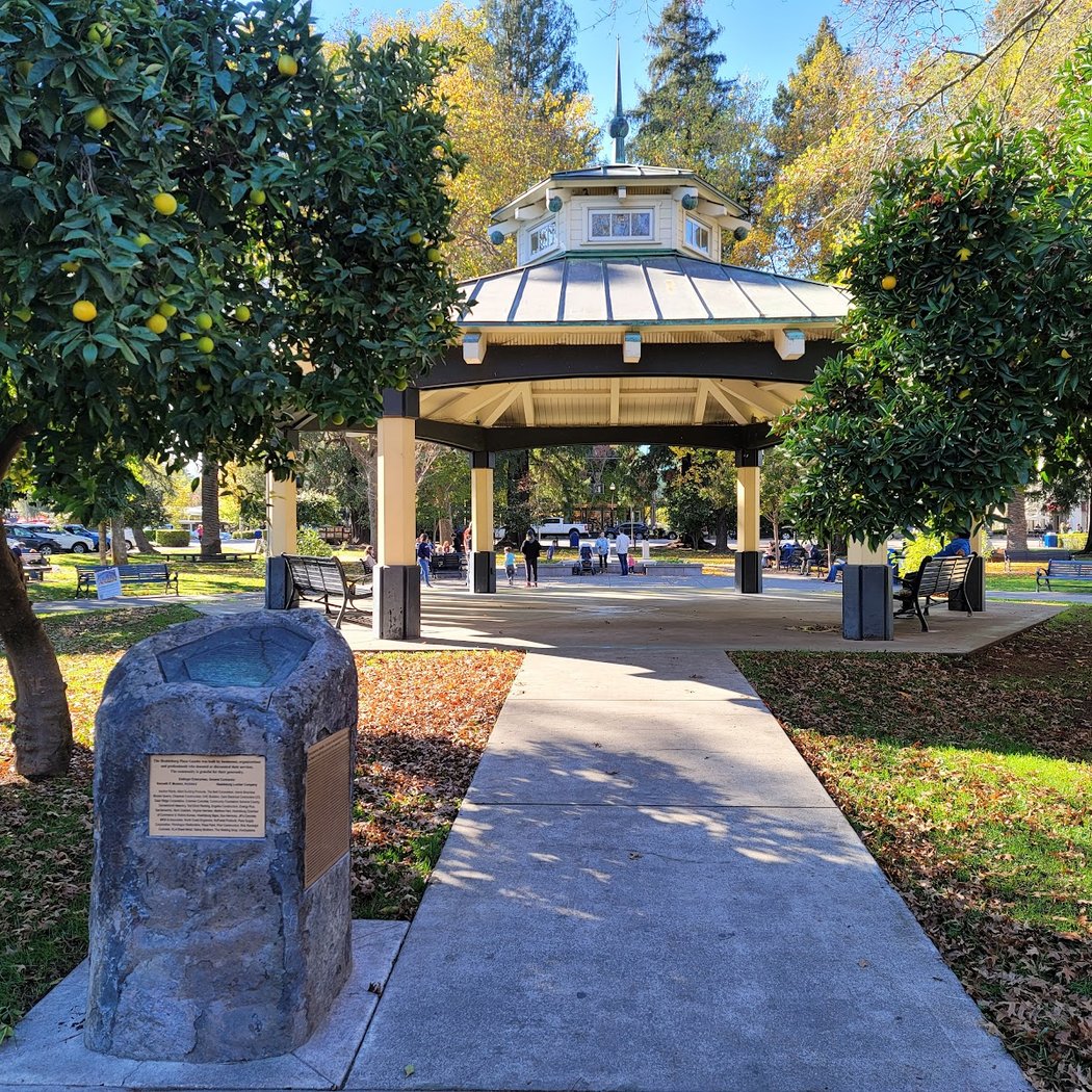 Healdsburg Holiday Shopping Trail Map 3